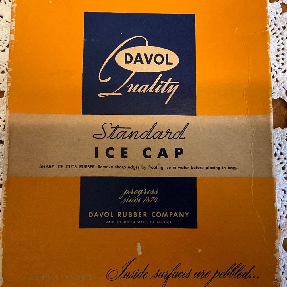 Davol Standard Ice Cap Red Rubber Vintage Medical‎ Cold Therapy No 402